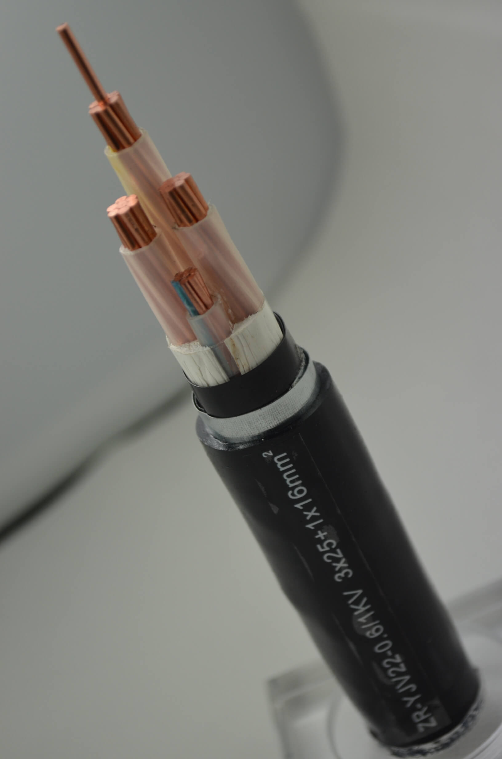 0.6/1KV 4 Core 35mm2 Copper YJV XLPE Insulated Underground PVC Sheathed 4c 35 sq mm SWA STA Armoured Power Cable